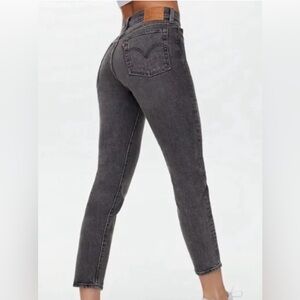 Levi’s Wedgie Skinny